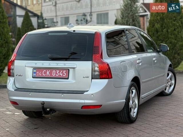 Серый Вольво В50, объемом двигателя 1.6 л и пробегом 229 тыс. км за 7950 $, фото 44 на Automoto.ua