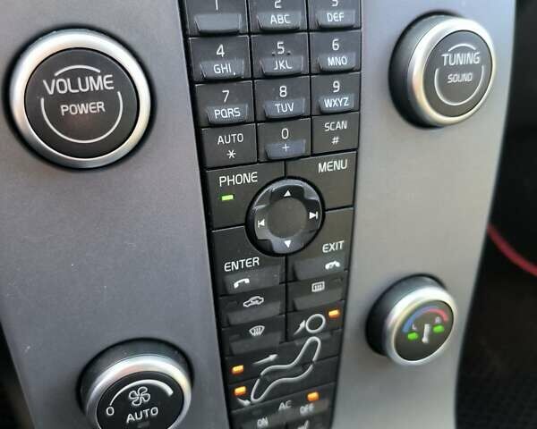 Сірий Вольво V50, об'ємом двигуна 1.6 л та пробігом 350 тис. км за 7200 $, фото 11 на Automoto.ua