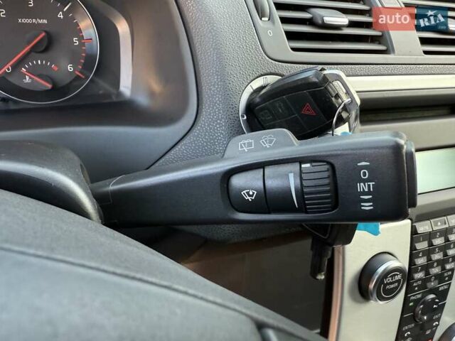 Серый Вольво В50, объемом двигателя 1.6 л и пробегом 229 тыс. км за 7950 $, фото 70 на Automoto.ua