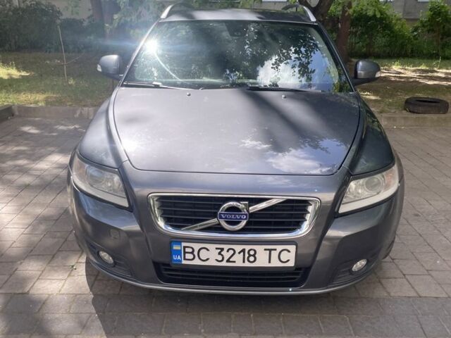 Сірий Вольво V50, об'ємом двигуна 1.6 л та пробігом 294 тис. км за 8300 $, фото 1 на Automoto.ua