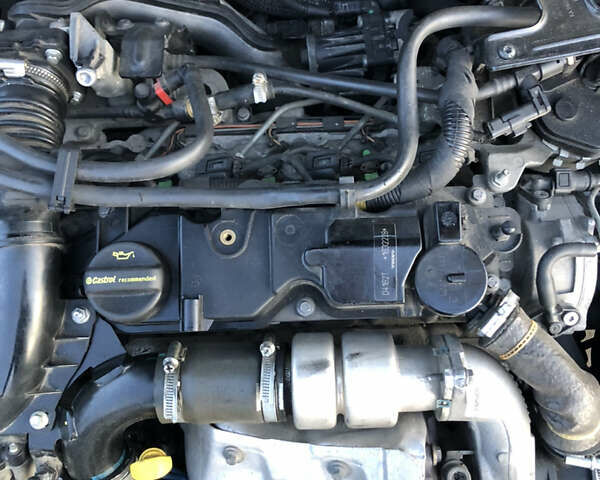 Сірий Вольво V50, об'ємом двигуна 1.6 л та пробігом 300 тис. км за 8500 $, фото 19 на Automoto.ua