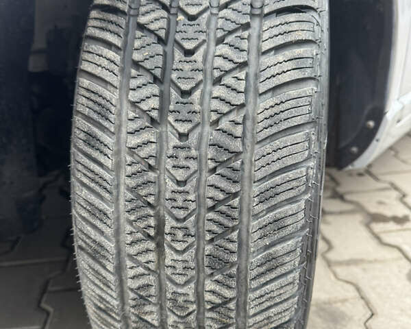 Серый Вольво В50, объемом двигателя 2 л и пробегом 225 тыс. км за 9999 $, фото 53 на Automoto.ua