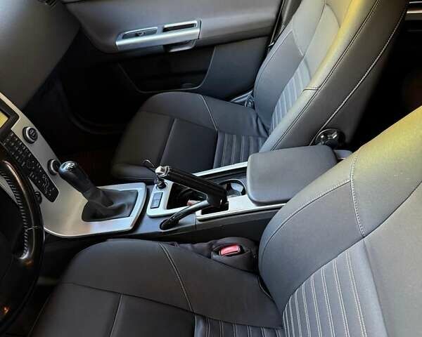 Серый Вольво В50, объемом двигателя 1.56 л и пробегом 282 тыс. км за 6500 $, фото 8 на Automoto.ua