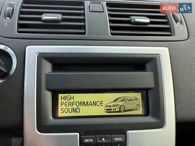 Серый Вольво В50, объемом двигателя 1.6 л и пробегом 229 тыс. км за 7950 $, фото 76 на Automoto.ua