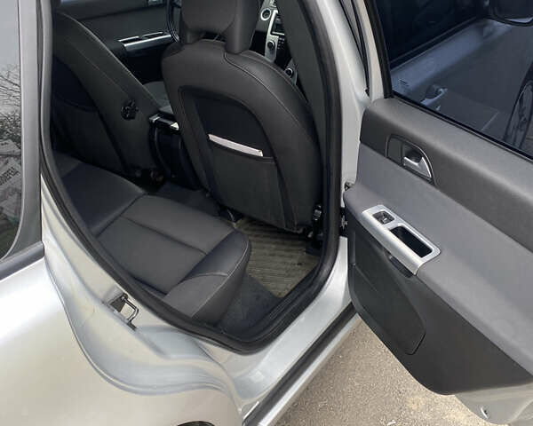 Серый Вольво В50, объемом двигателя 1.56 л и пробегом 220 тыс. км за 6800 $, фото 19 на Automoto.ua