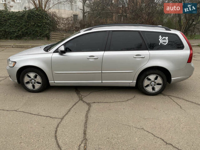 Серый Вольво В50, объемом двигателя 1.56 л и пробегом 220 тыс. км за 6800 $, фото 11 на Automoto.ua