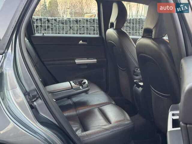 Серый Вольво В50, объемом двигателя 1.6 л и пробегом 218 тыс. км за 8500 $, фото 90 на Automoto.ua