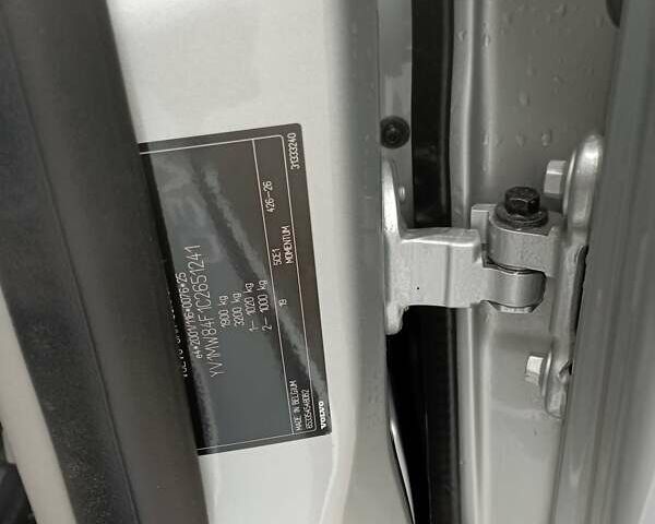 Серый Вольво В50, объемом двигателя 1.56 л и пробегом 277 тыс. км за 8600 $, фото 31 на Automoto.ua