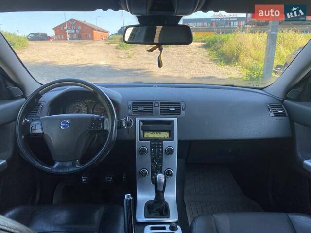 Серый Вольво В50, объемом двигателя 1.56 л и пробегом 224 тыс. км за 6990 $, фото 13 на Automoto.ua