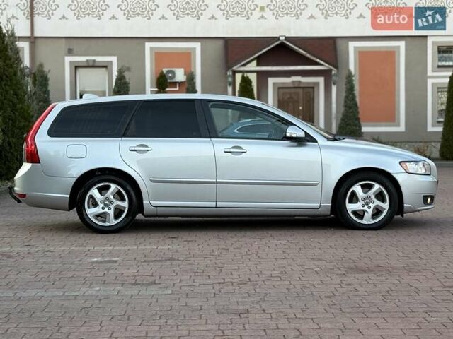 Серый Вольво В50, объемом двигателя 1.6 л и пробегом 229 тыс. км за 7950 $, фото 56 на Automoto.ua