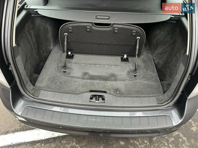 Серый Вольво В50, объемом двигателя 2 л и пробегом 205 тыс. км за 9200 $, фото 103 на Automoto.ua