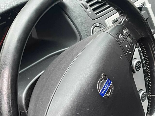 Сірий Вольво V50, об'ємом двигуна 2 л та пробігом 240 тис. км за 9690 $, фото 20 на Automoto.ua