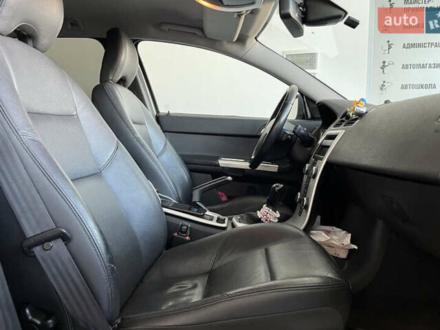 Серый Вольво В50, объемом двигателя 1.56 л и пробегом 340 тыс. км за 7600 $, фото 8 на Automoto.ua