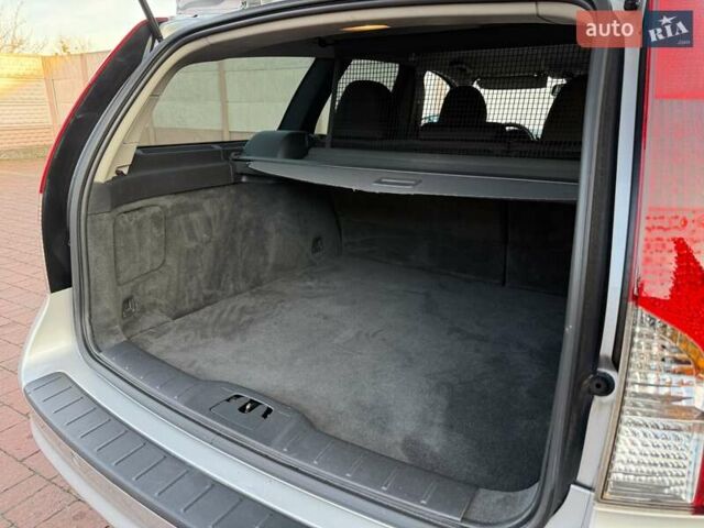 Серый Вольво В50, объемом двигателя 1.6 л и пробегом 229 тыс. км за 7950 $, фото 125 на Automoto.ua