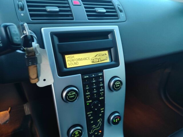 Серый Вольво В50, объемом двигателя 1.6 л и пробегом 260 тыс. км за 8700 $, фото 22 на Automoto.ua