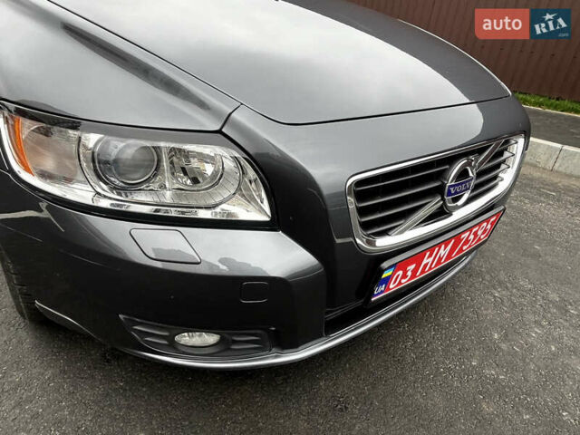 Серый Вольво В50, объемом двигателя 2 л и пробегом 205 тыс. км за 9200 $, фото 25 на Automoto.ua