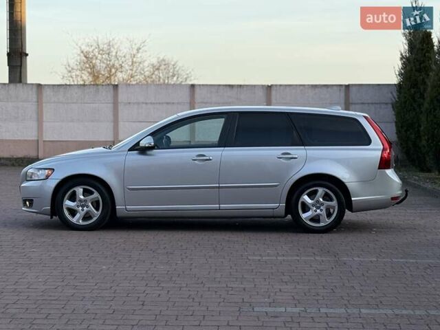 Серый Вольво В50, объемом двигателя 1.6 л и пробегом 229 тыс. км за 7950 $, фото 57 на Automoto.ua