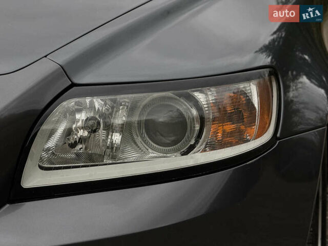 Серый Вольво В50, объемом двигателя 1.6 л и пробегом 240 тыс. км за 7999 $, фото 42 на Automoto.ua