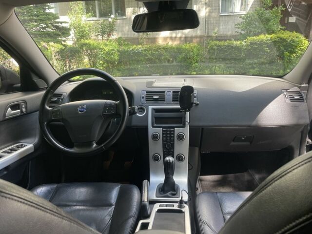 Сірий Вольво V50, об'ємом двигуна 1.6 л та пробігом 294 тис. км за 8300 $, фото 6 на Automoto.ua