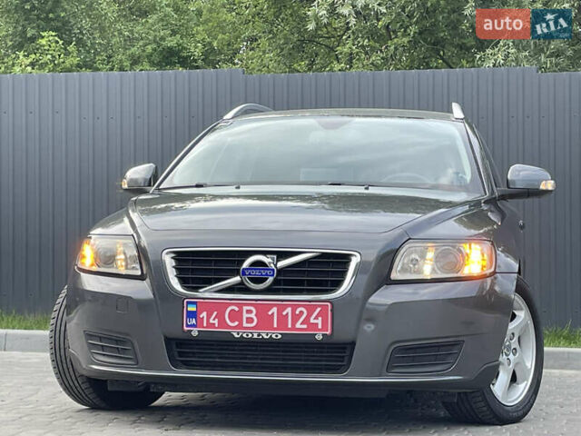 Серый Вольво В50, объемом двигателя 1.6 л и пробегом 193 тыс. км за 7850 $, фото 18 на Automoto.ua