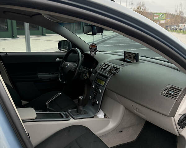 Сірий Вольво V50, об'ємом двигуна 1.56 л та пробігом 236 тис. км за 7300 $, фото 9 на Automoto.ua