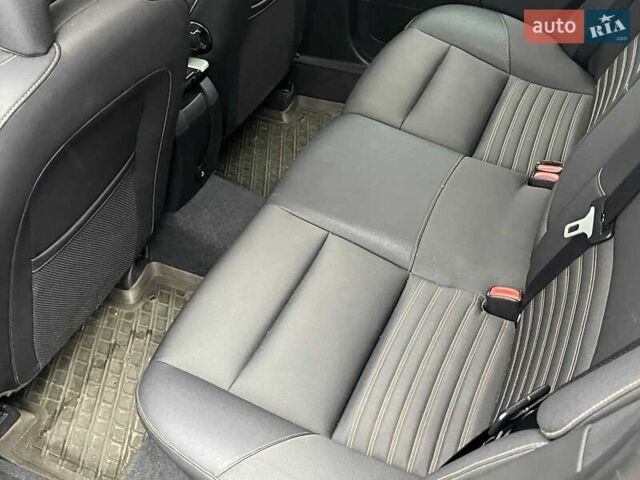 Серый Вольво В50, объемом двигателя 2 л и пробегом 240 тыс. км за 9690 $, фото 26 на Automoto.ua