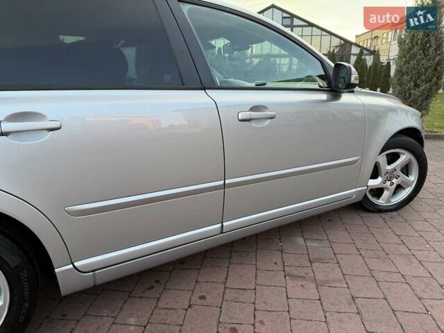 Серый Вольво В50, объемом двигателя 1.6 л и пробегом 229 тыс. км за 7950 $, фото 48 на Automoto.ua