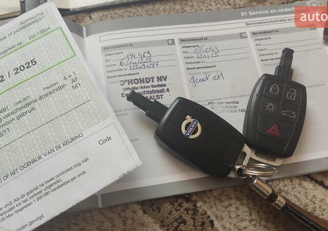 Серый Вольво В50, объемом двигателя 1.6 л и пробегом 160 тыс. км за 8799 $, фото 134 на Automoto.ua