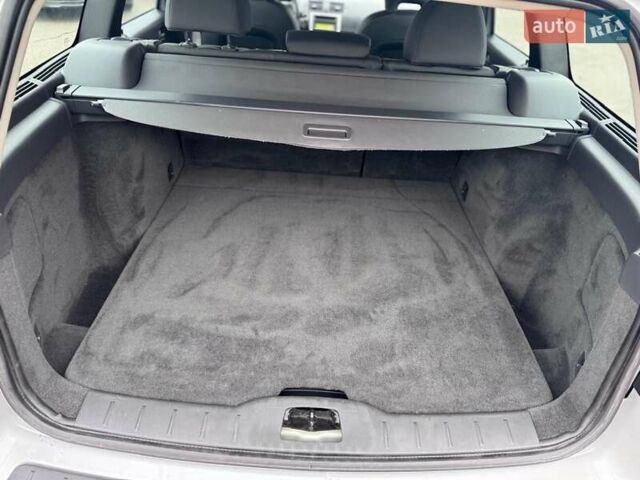 Серый Вольво В50, объемом двигателя 2 л и пробегом 258 тыс. км за 10200 $, фото 33 на Automoto.ua