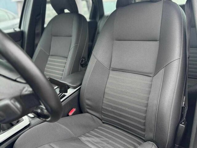 Серый Вольво В50, объемом двигателя 2 л и пробегом 258 тыс. км за 10200 $, фото 20 на Automoto.ua