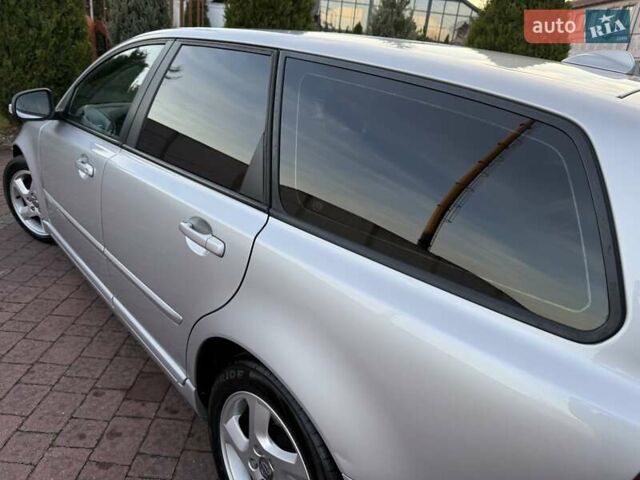 Серый Вольво В50, объемом двигателя 1.6 л и пробегом 229 тыс. км за 7950 $, фото 32 на Automoto.ua