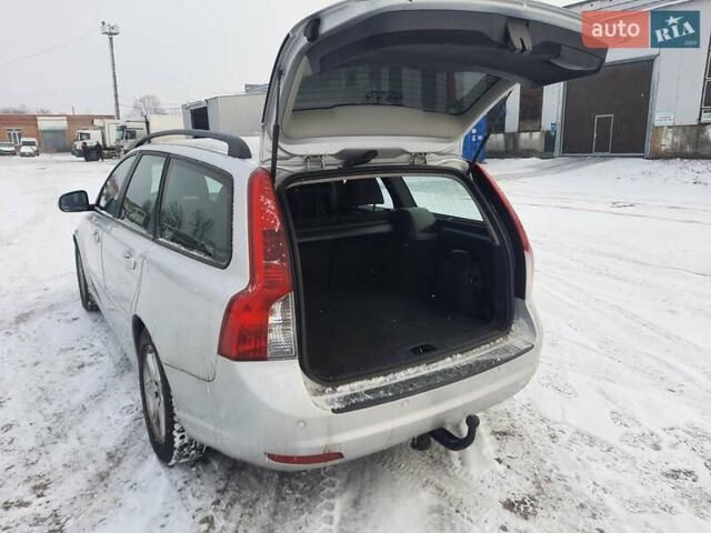 Сірий Вольво V50, об'ємом двигуна 1.6 л та пробігом 221 тис. км за 8199 $, фото 59 на Automoto.ua