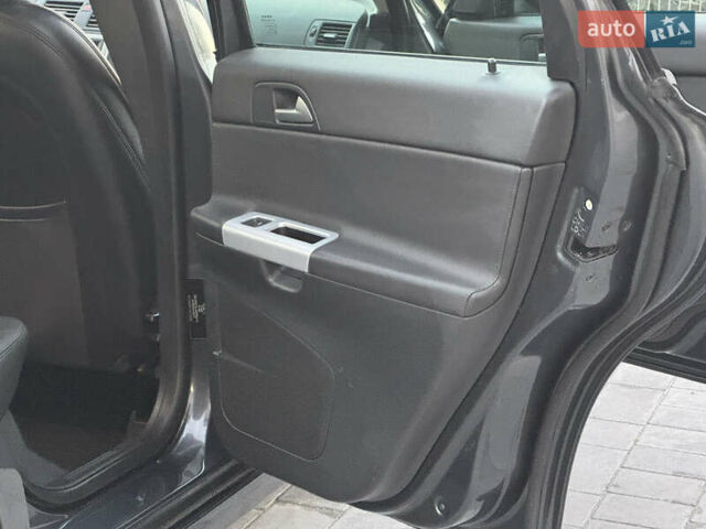 Серый Вольво В50, объемом двигателя 1.6 л и пробегом 218 тыс. км за 8500 $, фото 88 на Automoto.ua