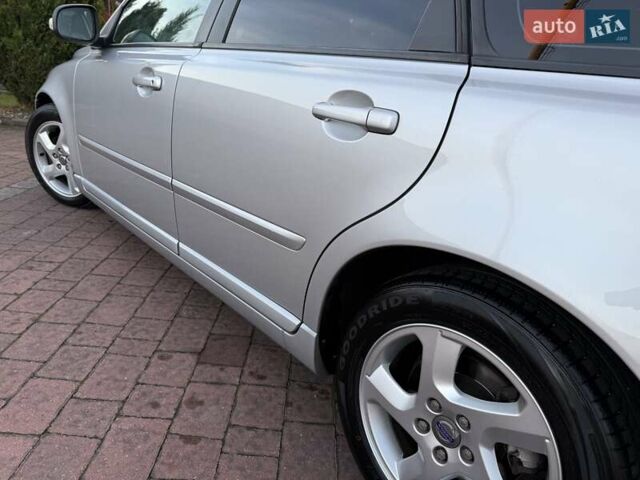 Серый Вольво В50, объемом двигателя 1.6 л и пробегом 229 тыс. км за 7950 $, фото 33 на Automoto.ua