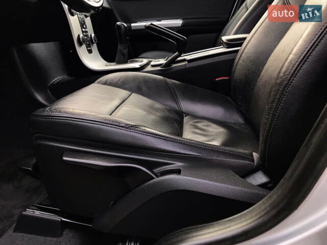 Серый Вольво В50, объемом двигателя 1.6 л и пробегом 160 тыс. км за 8799 $, фото 103 на Automoto.ua