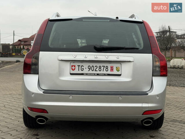 Серый Вольво В50, объемом двигателя 2 л и пробегом 225 тыс. км за 9999 $, фото 20 на Automoto.ua