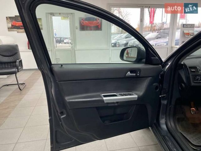 Серый Вольво В50, объемом двигателя 1.56 л и пробегом 227 тыс. км за 6690 $, фото 14 на Automoto.ua