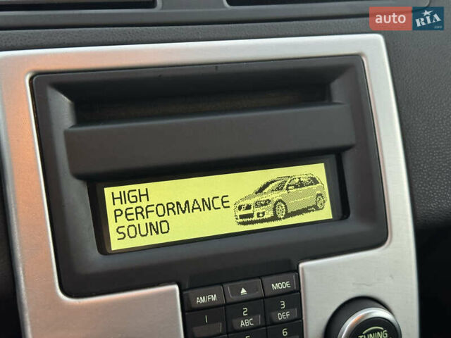 Серый Вольво В50, объемом двигателя 1.6 л и пробегом 218 тыс. км за 8500 $, фото 107 на Automoto.ua