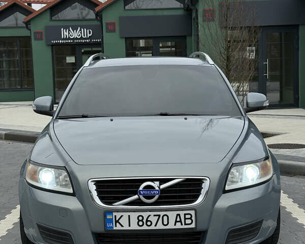 Сірий Вольво V50, об'ємом двигуна 1.56 л та пробігом 236 тис. км за 7300 $, фото 5 на Automoto.ua