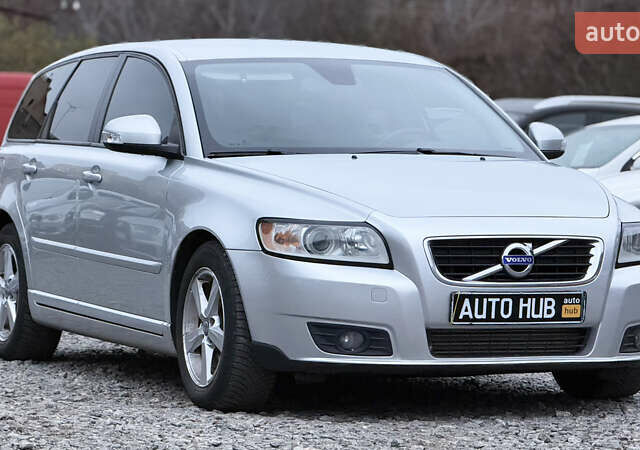 Сірий Вольво V50, об'ємом двигуна 1.56 л та пробігом 240 тис. км за 7900 $, фото 1 на Automoto.ua