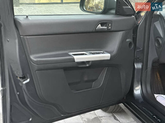 Серый Вольво В50, объемом двигателя 1.6 л и пробегом 218 тыс. км за 8500 $, фото 98 на Automoto.ua