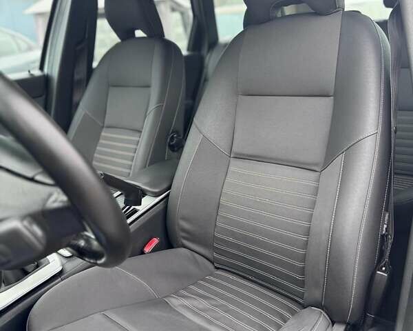 Серый Вольво В50, объемом двигателя 2 л и пробегом 258 тыс. км за 10200 $, фото 22 на Automoto.ua