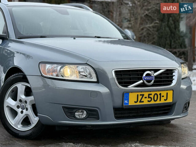 Серый Вольво В50, объемом двигателя 1.6 л и пробегом 213 тыс. км за 8599 $, фото 19 на Automoto.ua