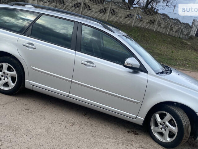 Сірий Вольво V50, об'ємом двигуна 1.6 л та пробігом 310 тис. км за 7300 $, фото 2 на Automoto.ua