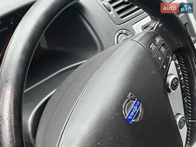 Серый Вольво В50, объемом двигателя 2 л и пробегом 240 тыс. км за 9690 $, фото 20 на Automoto.ua