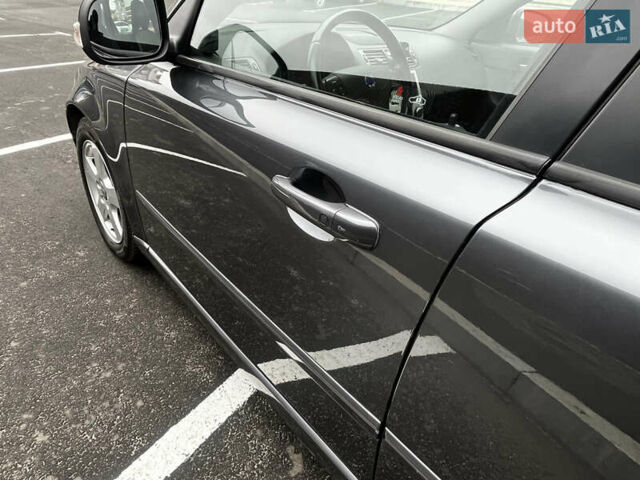 Серый Вольво В50, объемом двигателя 2 л и пробегом 205 тыс. км за 9200 $, фото 5 на Automoto.ua