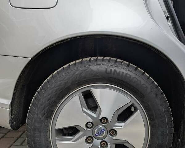 Серый Вольво В50, объемом двигателя 1.6 л и пробегом 251 тыс. км за 7250 $, фото 19 на Automoto.ua