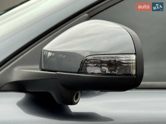 Серый Вольво В50, объемом двигателя 1.6 л и пробегом 240 тыс. км за 7999 $, фото 37 на Automoto.ua