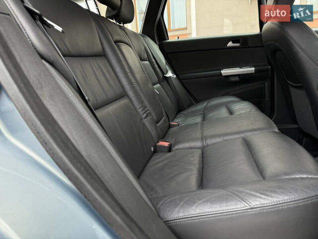 Серый Вольво В50, объемом двигателя 1.6 л и пробегом 213 тыс. км за 8599 $, фото 80 на Automoto.ua