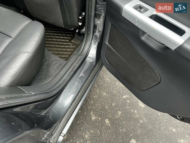 Серый Вольво В50, объемом двигателя 2 л и пробегом 205 тыс. км за 9200 $, фото 77 на Automoto.ua